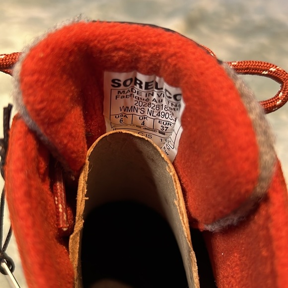 SOREL Kinetic Breakthru Caribou Sneaker Boot - Picture 8 of 10